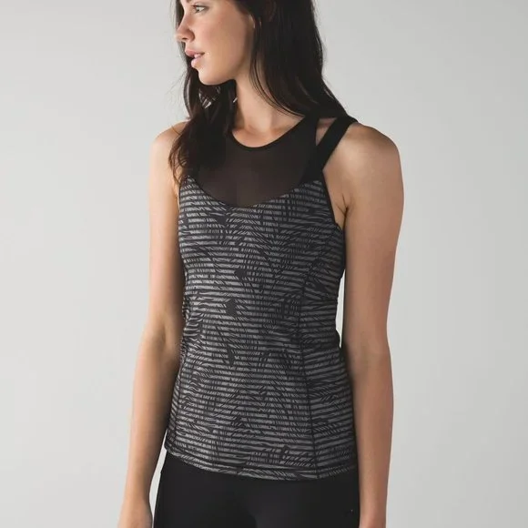 Lululemon Running In The City Tank Stripe Play Slate Black - Picture 1 of 9